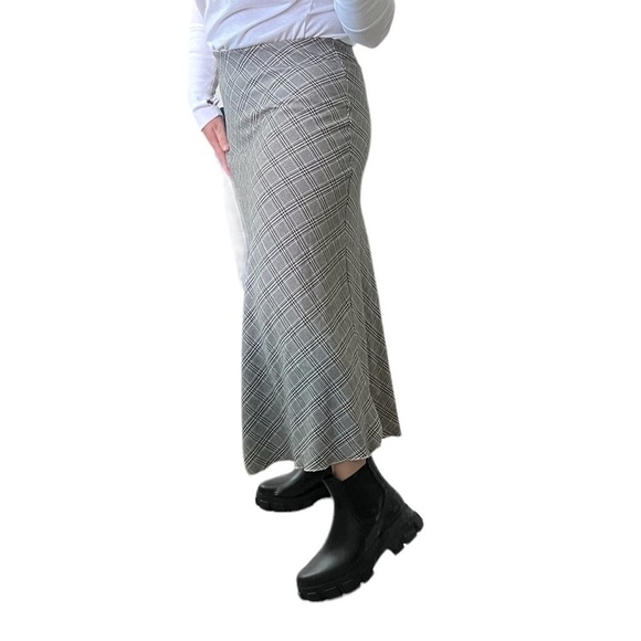 FIFTEENTWENTY Houndstooth Asymmetrical Maxi Skirt - Picture 5 of 11